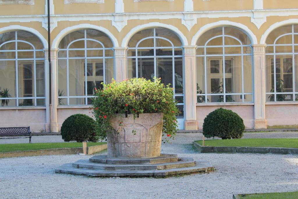 Casa Don Guanella Otel Cadrezzate Dış mekan fotoğraf